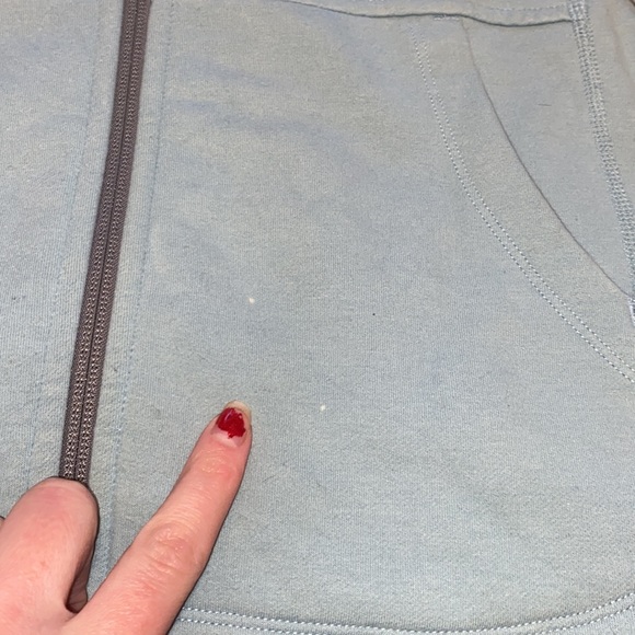 3/$30 The North Face Sweater - Picture 6 of 10